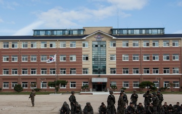 U.S. and ROK Marines Breakfast