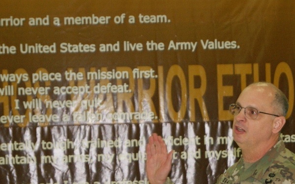Brig. Gen. Evans Speaks at 3/399th Deactivation