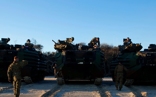 24 MEU Marines conduct ship-to-shore drills