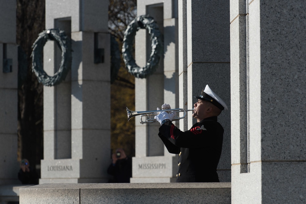 Pearl Harbor 75th Anniversary Commemoration at WWII Memorial