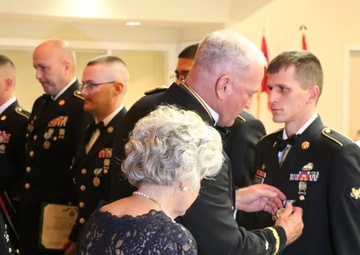 811th Ordnance Company Army Reserve Soldiers recognized for flood rescue assistance