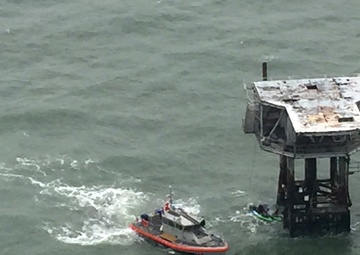 Coast Guard returns 3 kayakers to safety off Mustang Island