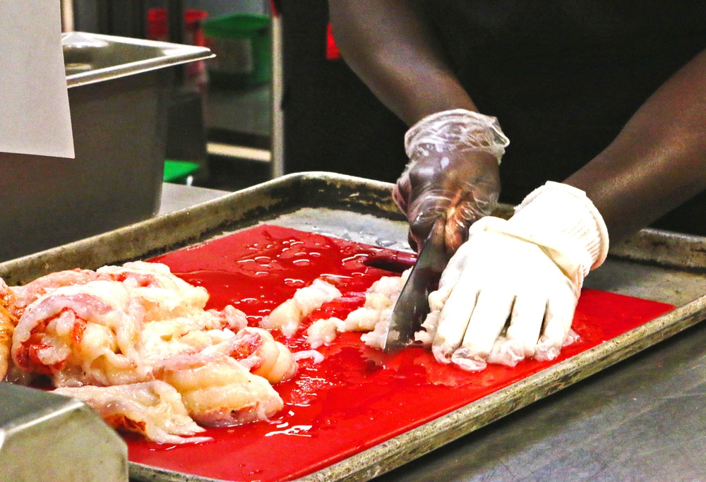 Camp Pendleton Hosts Culinary Team of the Quarter Competition