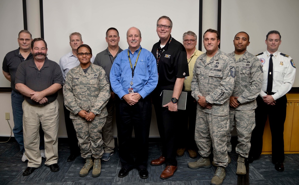 Team MacDill mentors Sarasota emergency response leaders