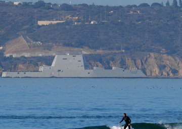 USS Zumwalt (DDG 1000) Homeport Arrival to San Diego