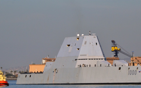 USS Zumwalt (DDG 1000) Arrives in San Diego