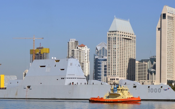USS Zumwalt (DDG 1000) Arrives in San Diego