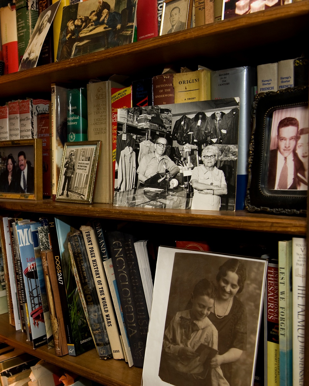 Holocaust survivor shares experiences with JBLE