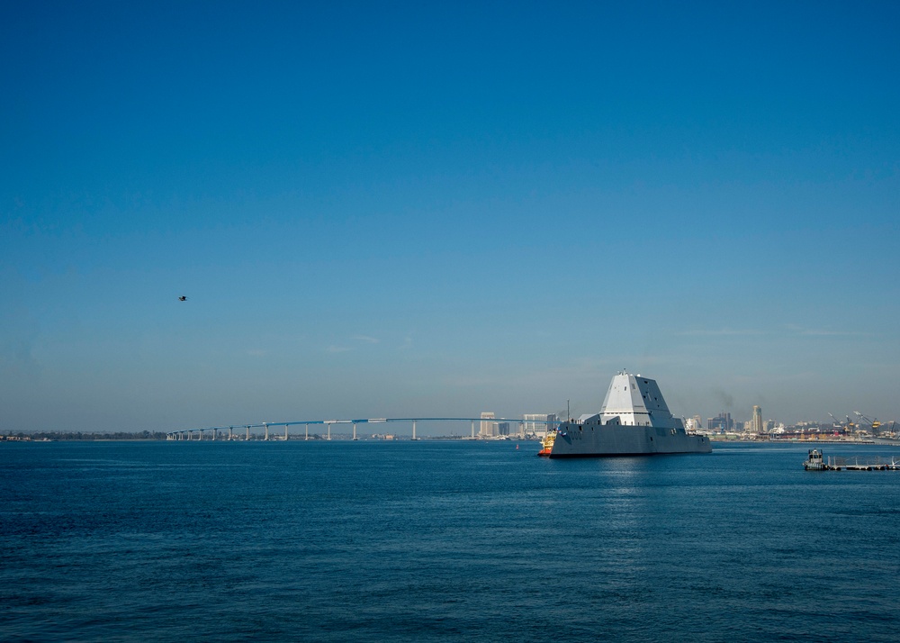 USS Zumwalt (DDG 1000) Arrives in San Diego