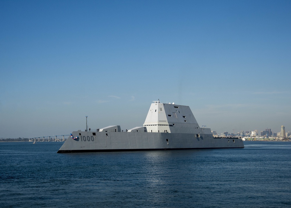 USS Zumwalt (DDG 1000) Arrives in San Diego