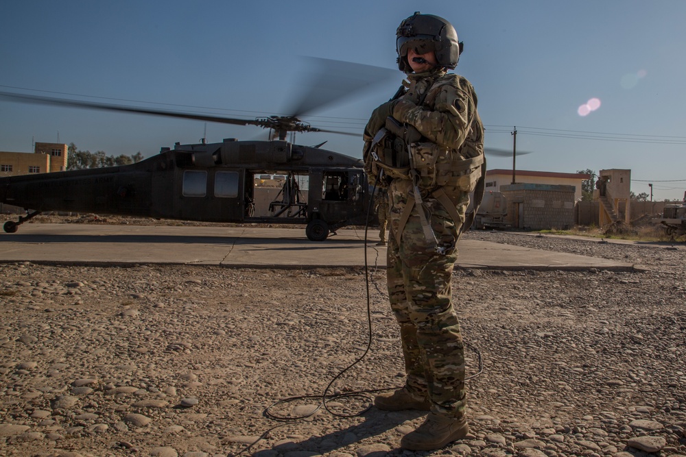 Col. Brett Sylvia conducts key leader engagement with Iraqi security forces