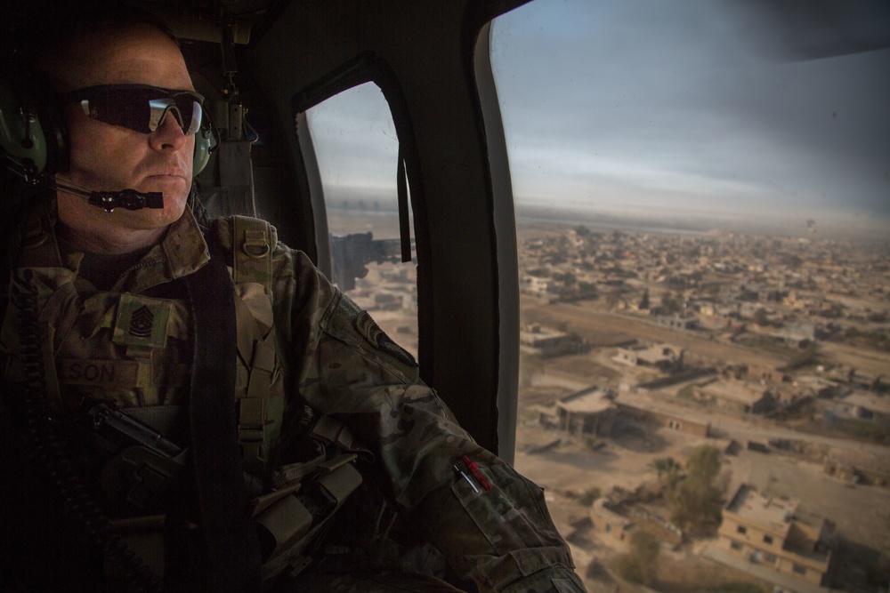 Col. Brett Sylvia conducts key leader engagement with Iraqi security forces