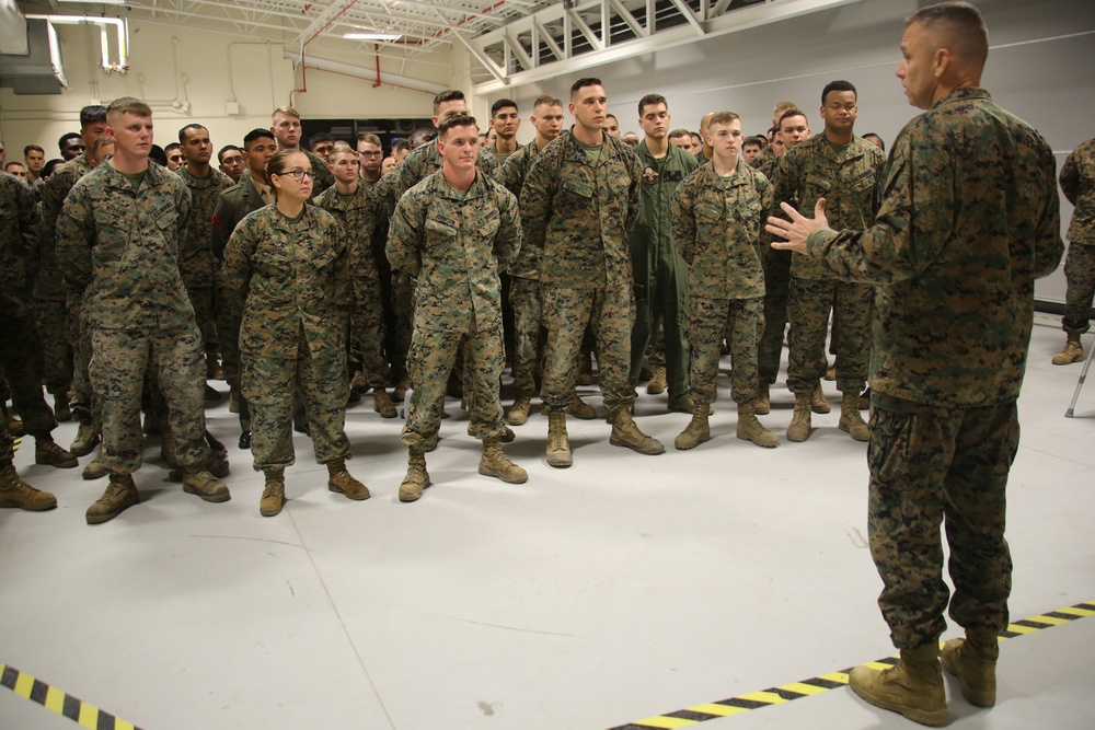 2nd MAW Commanding General visits Marines assigned to Marine Unmanned Aerial Vehicle Squadron 2