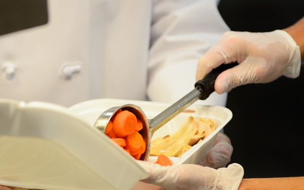 Senior leaders serve Thanksgiving lunch