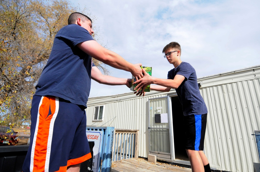 Schriever youth donate to Ellicott food pantry