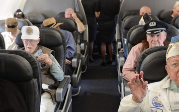 World War II veterans depart after Pearl Harbor 75th commemoration events