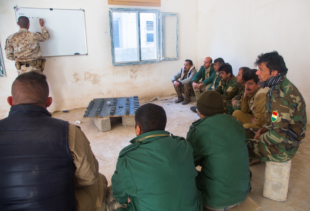 Italians teach IED detection techniques