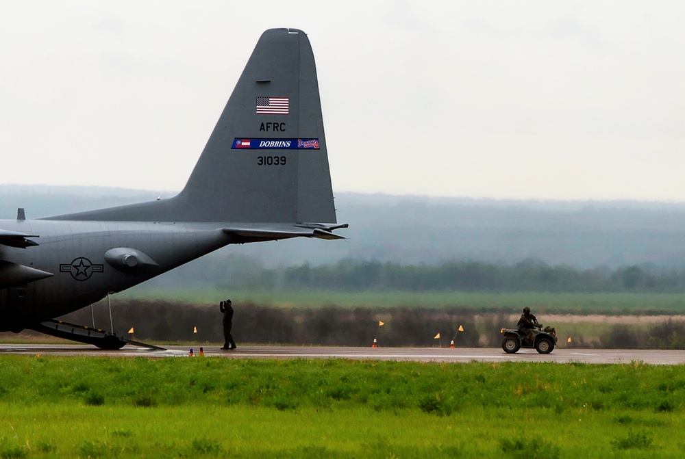 Canadian exercise trains new generation of Dobbins C-130 warfighters