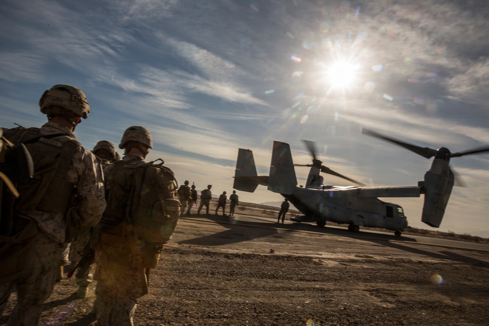 Steel Knight 2017: 3/5 Conducts Aerial Insertion and Battalion Level Raids