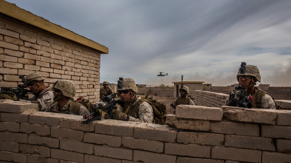 Steel Knight 2017: 3/5 Conducts Aerial Insertion and Battalion Level Raids