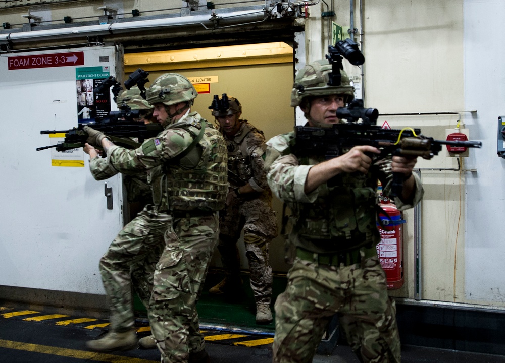 UK/US Mine Counter Measures Exercise 17