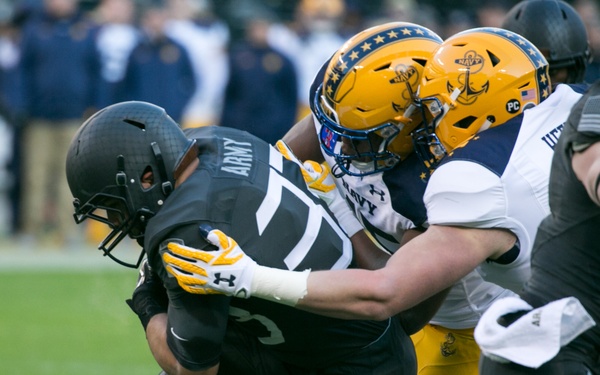 Army defeats Navy 21-17 in the 2016 Army Navy Game