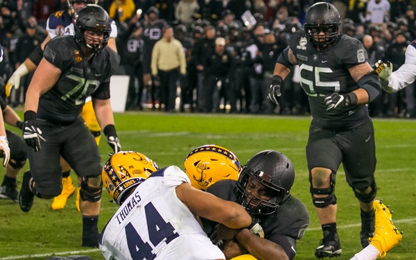 Army defeats Navy 21-17 in the 2016 Army Navy Game