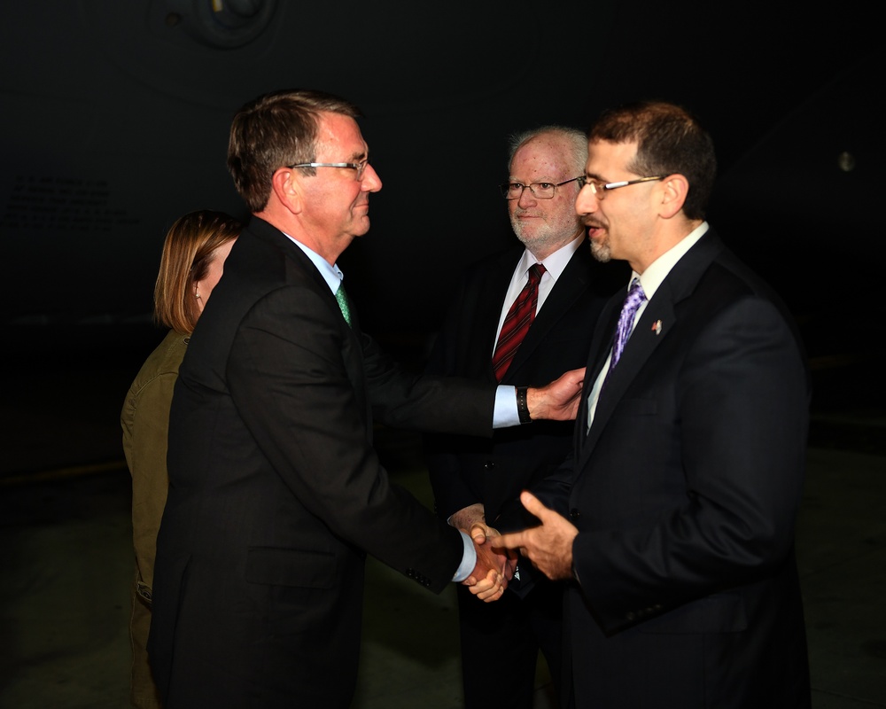 Secretary of Defense Ash Carter Arrives in Israel