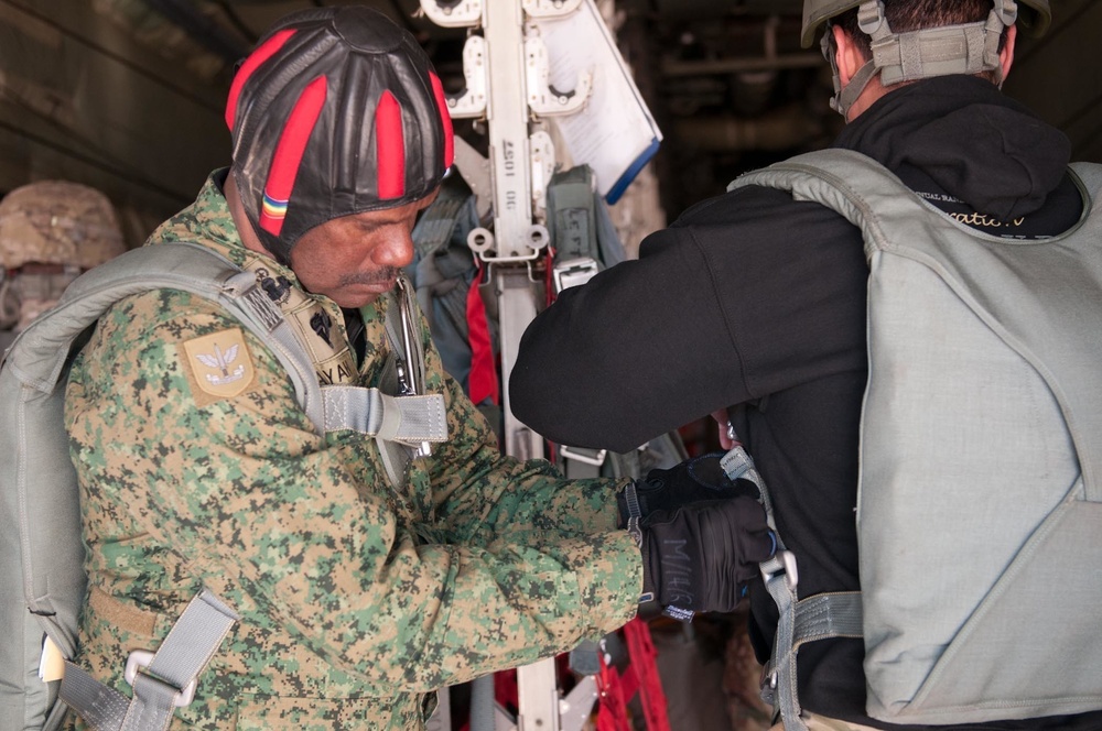 Singapore joins OTD XIX