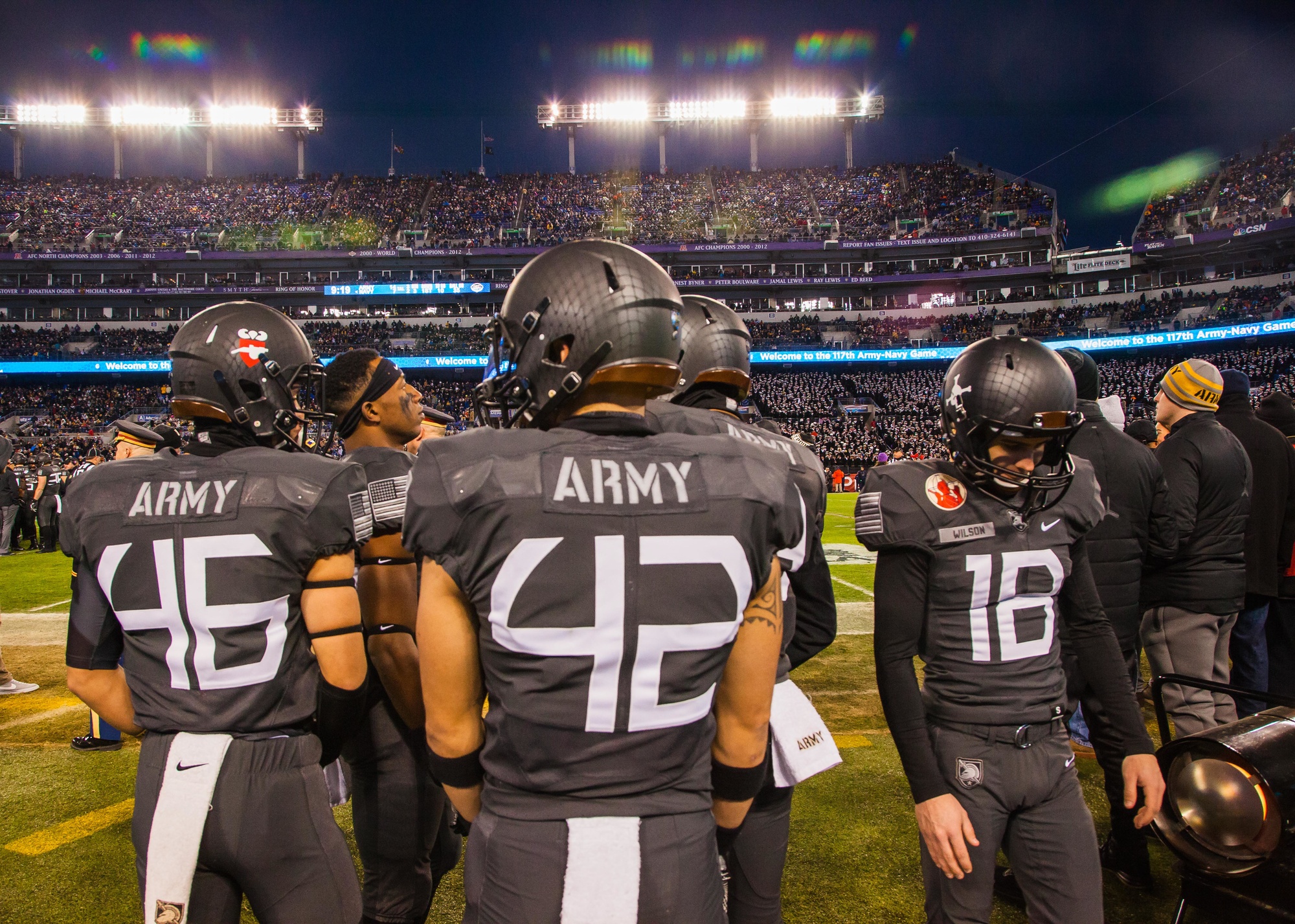 DVIDS - Images - Maryland National Guard Unfurls U.S. Flag at Ravens Game  [Image 12 of 14]