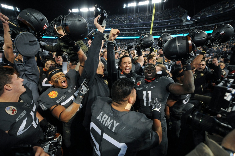 Army Beats Navy TO End 14 Year Drought