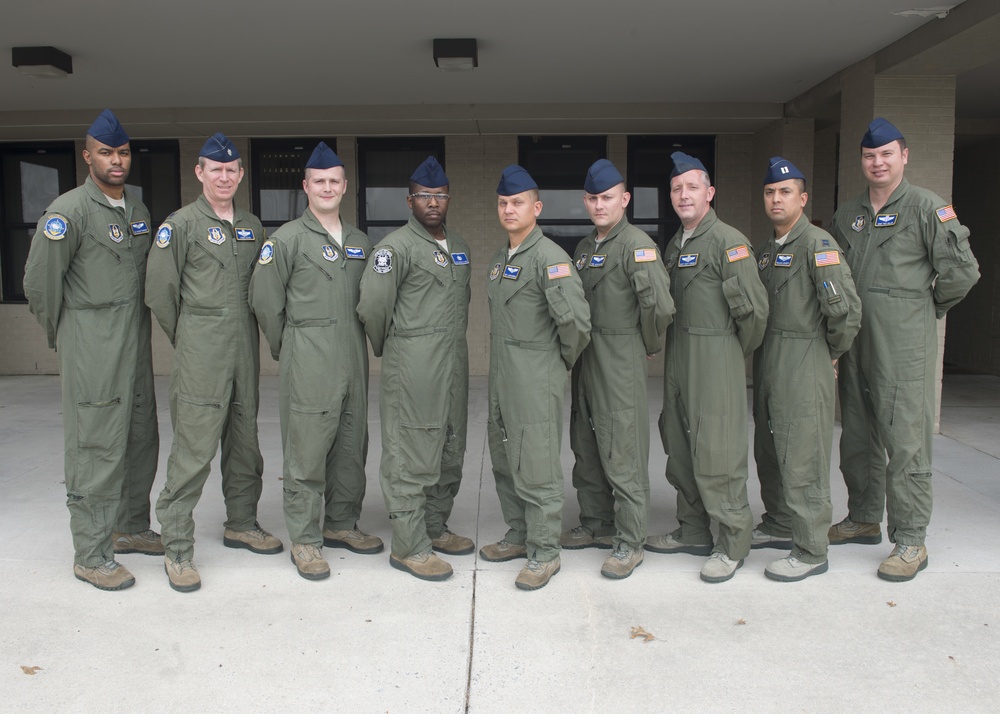 Airlift crew wins AFRC Aircrew of Distinction Award