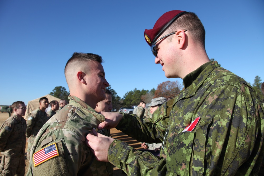 Paratroopers receives Canadian Jump Wings