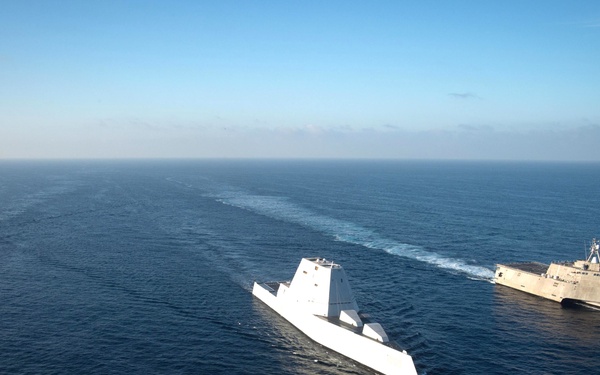 USS Zumwalt (DDG 1000) steams in formation with USS Independence (LCS 2) and USS Bunker Hill (CG 52) on the final leg of her three-month journey to her new homeport in San Diego