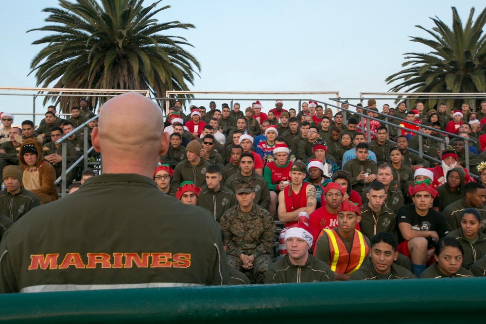 Headquarters and Support Battalion Holiday Fun Run