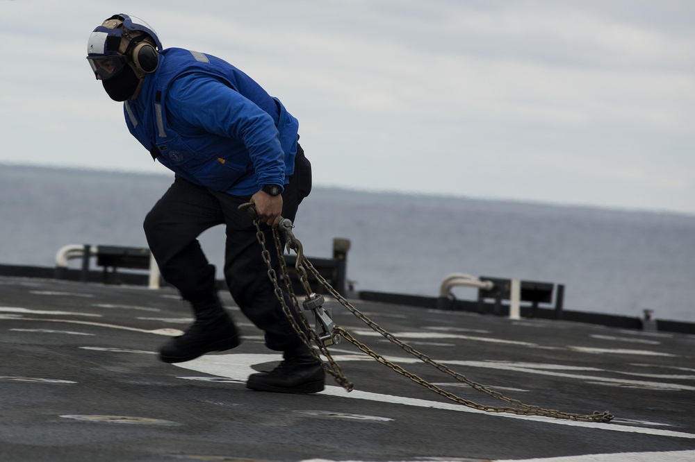 Marines, Sailors train for strait passage during ARGMEUEX