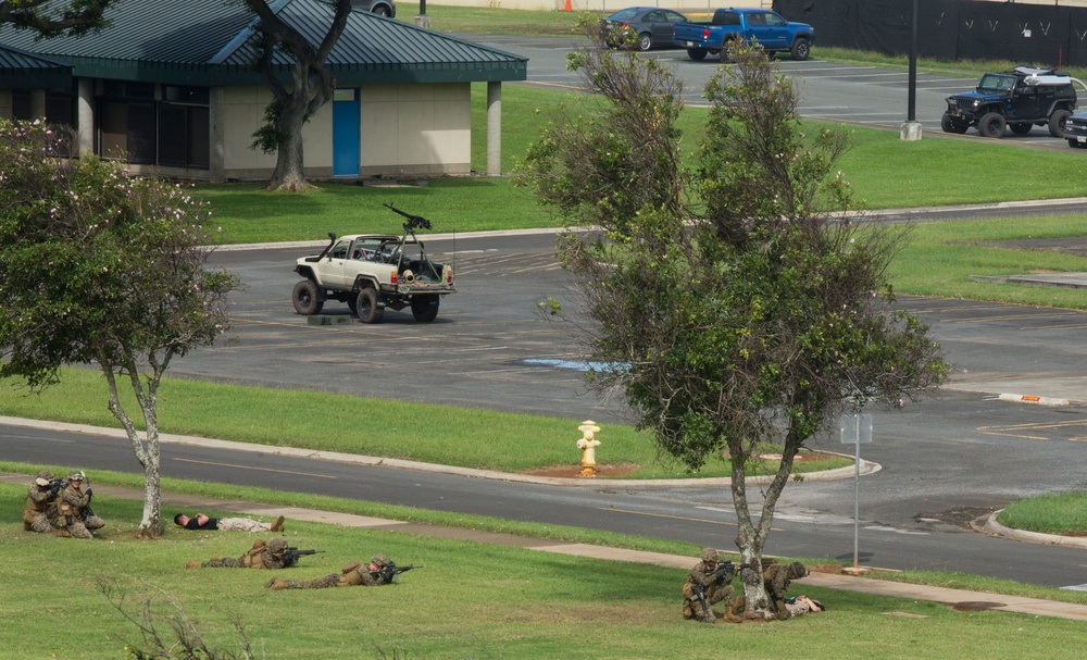 1st Battalion 3rd Marines simulate operation Gothic Serpent