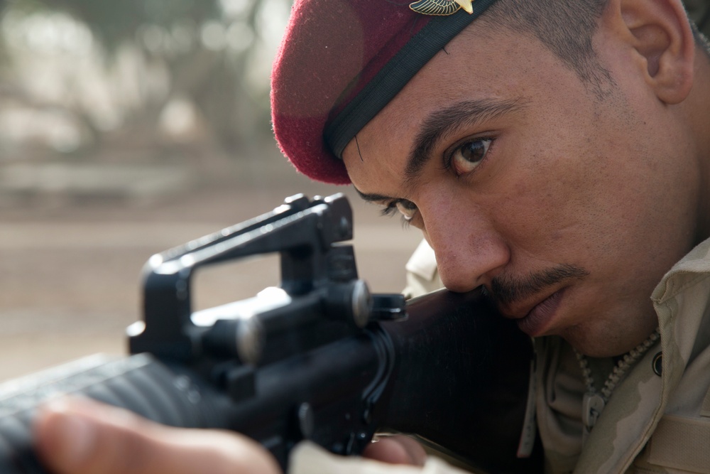 Iraqi weapons training