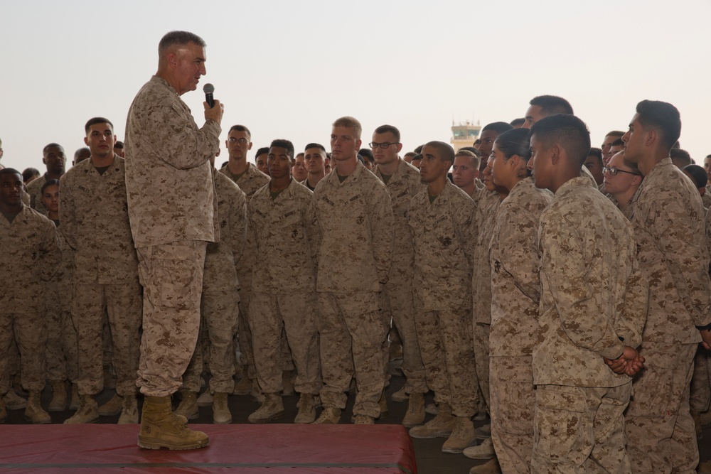 ACMC Visits CENTCOM