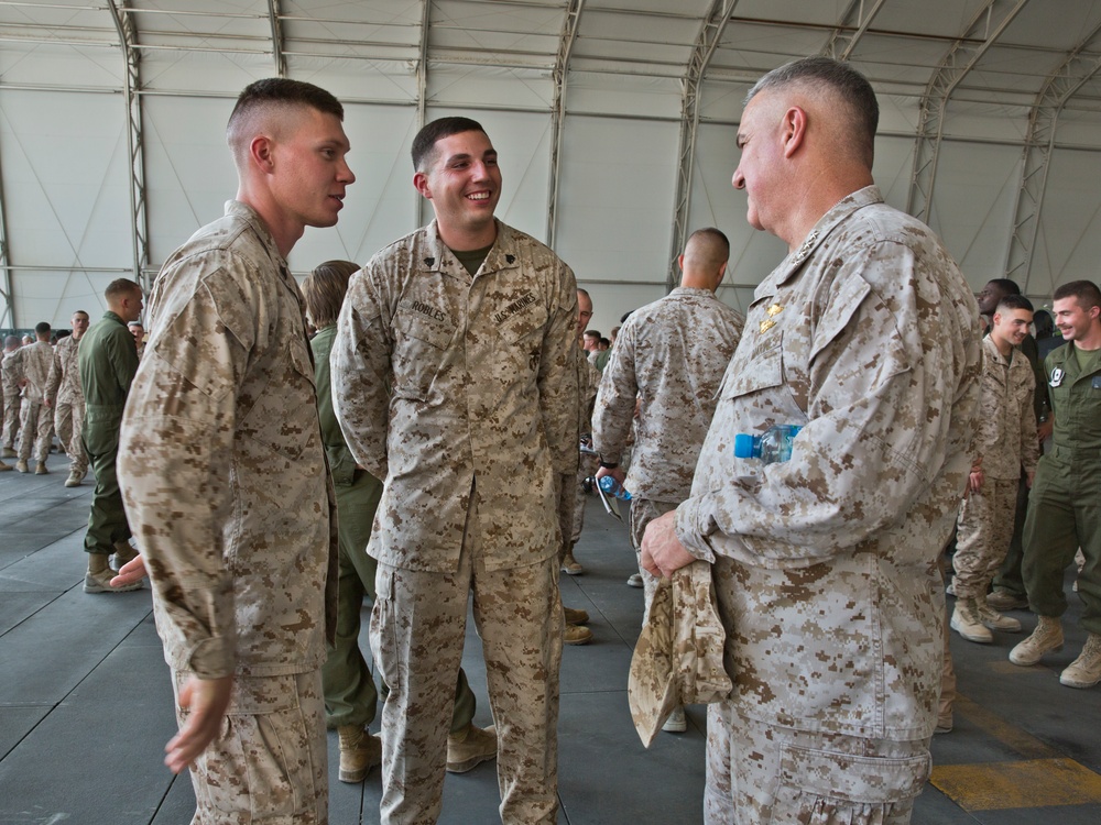 ACMC Visits CENTCOM