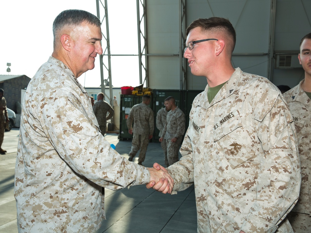 ACMC Visits CENTCOM