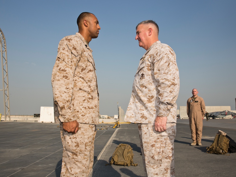 ACMC Visits CENTCOM