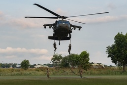 US, El Salvador forces execute air assault training