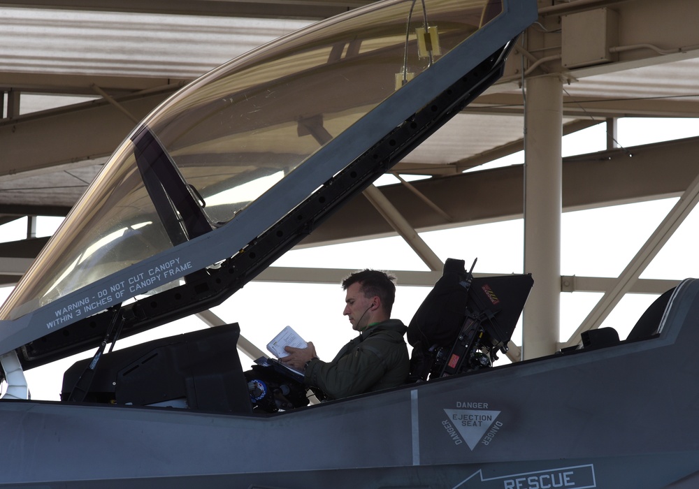 Eglin F-35s light up Tyndall skies