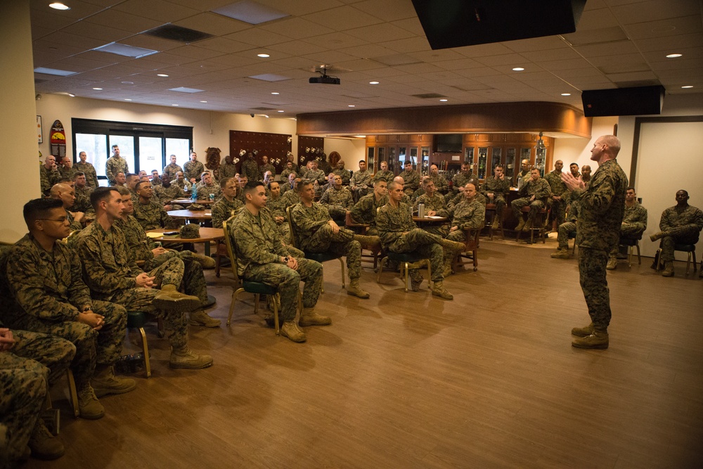 The 12th Sergeant Major of the Marine Corps visits MCBH