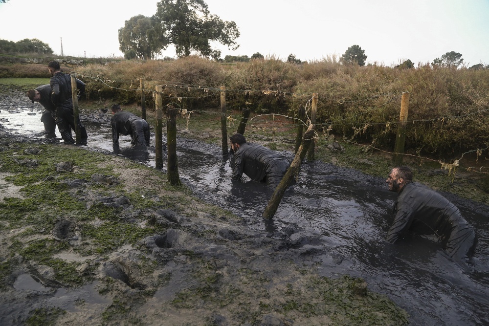 22nd MEU Marines and Portuguese Marines Conduct Obstacle Course