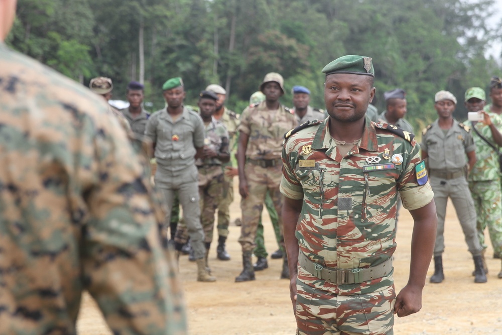 Training together to counter illicit trafficking in Gabon