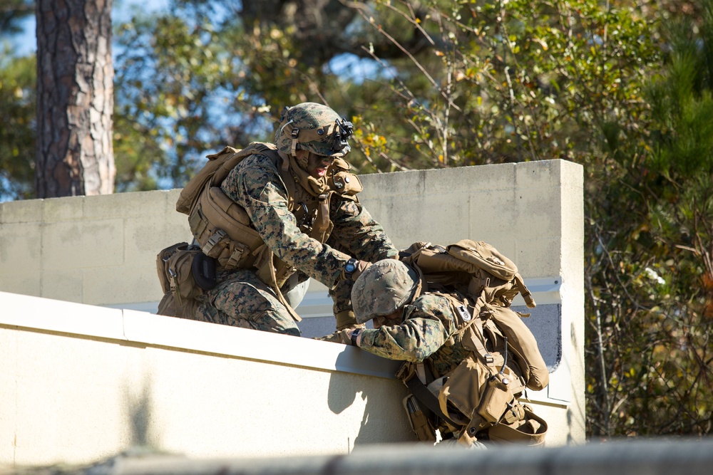 2/6 Conducts Urban Operations