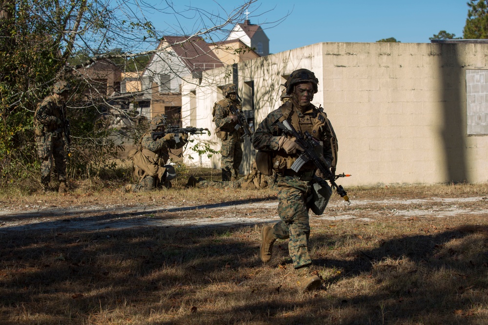 2/6 Conducts Urban Operations