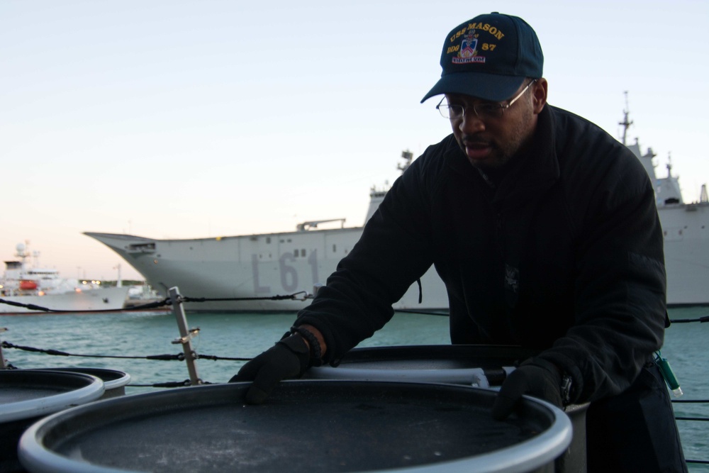 USS Mason (DDG 87) Rota Port Visit